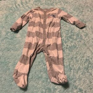 Boys pajamas 6 months (3 items)